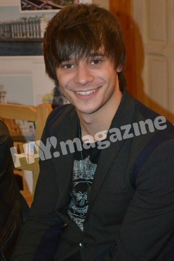 394843_483482625022374_1198530491_n