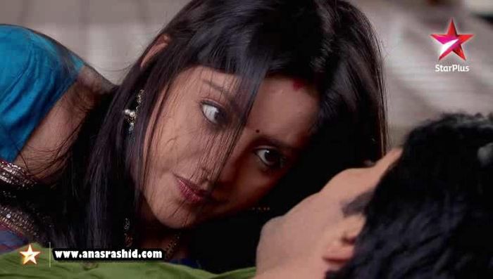 576436_412536918781082_1457105309_n - Diya Aur Baati Hum_Destine implinite