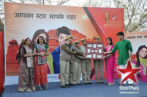 407138_346296442071797_302818011_n - Diya Aur Baati Hum_Destine implinite