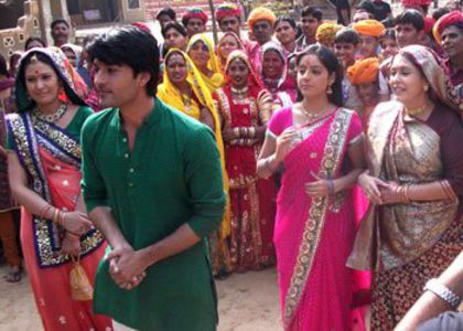 420074_345516168816491_1769617099_n