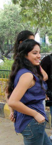 599433_450118811689559_735442315_n - deepika singh_sandhya 2012_2013_2014