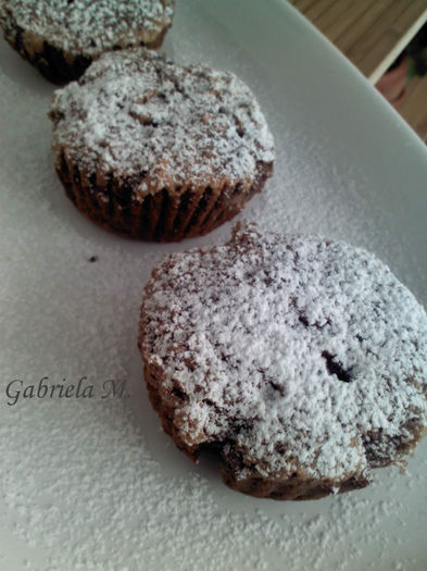 Muffins cu ciocolata - Muffins cu ciocolata