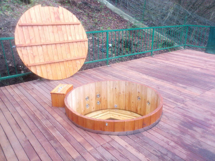 Jacuzzi  din lemn   terasa deck 4 - JACUZZI din lemn  HOTTUB-SPA - ciubar