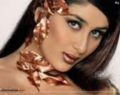 imagesCADMZRK0 - kareena kapoor_poze