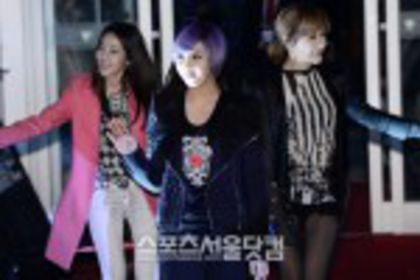 fv - 2NE1 IN FIECARE ZI 2