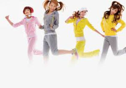 upp - 2NE1 IN FIECARE ZI 2