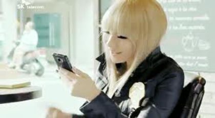 hhy - 2NE1 IN FIECARE ZI 2