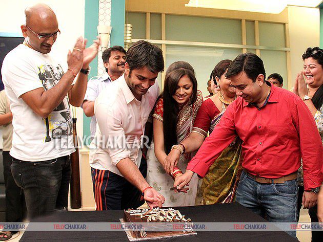 Celebrating-100-episode-Madhubala-ek-ishq-ek-junoon-vivian-dsena-32459707-630-473