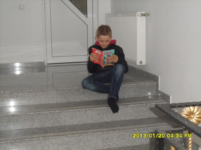 SA MAI CITESC SI EU CEVA.
