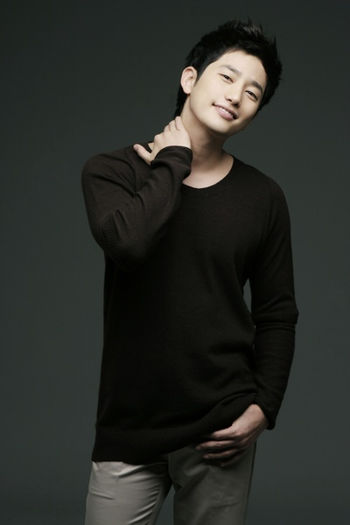  - Park Shi Hoo