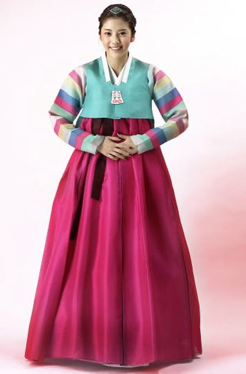 SonDamBi hanbok