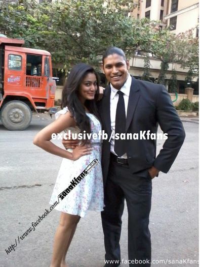 310081_367190693380097_1515610933_n