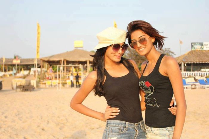 553963_238447172921117_2049937480_n