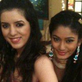 524422_258436214255546_1595146908_n