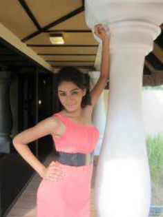 199845_319429204822913_1688277209_n - Sana Khan
