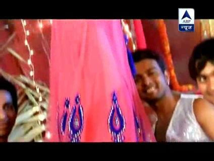 00_02_35 - B-Sara Khan Item Number-B