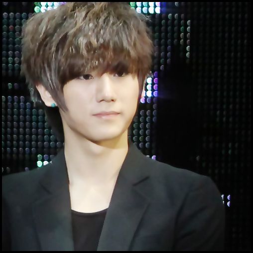 [(:] ..o.O ..Taecyeon? :| ..
