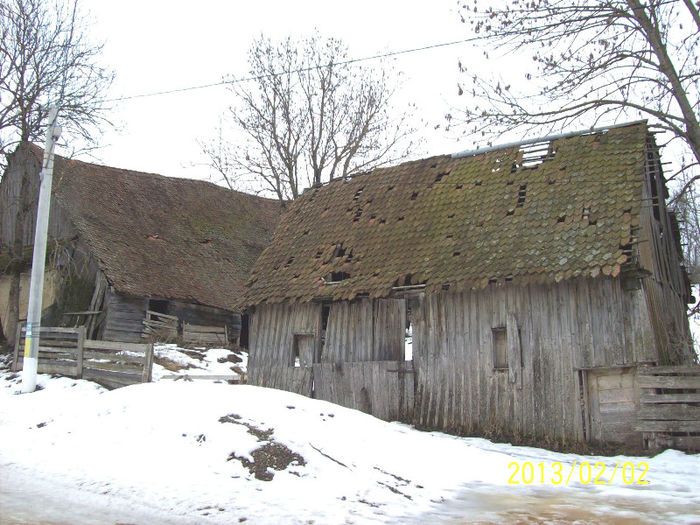 100_5404 - Case vechi traditionale din satul Palos-Ardeal
