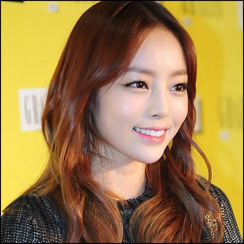 .x Asa e .. :X .. Oricum .. trebuiie sa ma duc sa il gasesc pe Joon .. habar nu am unde a plecat ..  - l - x - Episodul 09 - x - l