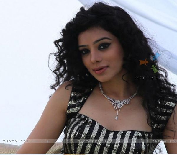 251207-sukirti-kandpal - Sukirti Kandpal NEW LOOK