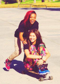 Zendaya-3-zendaya-coleman-33189156-250-347