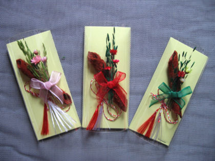 IMG_1015; 12Flori , piele , lucrate manual
