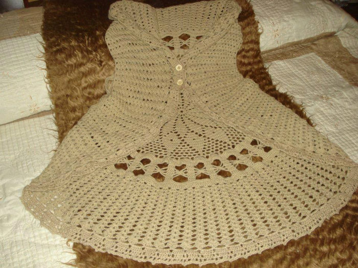 377229_356663591082187_1884497983_n - modele 3