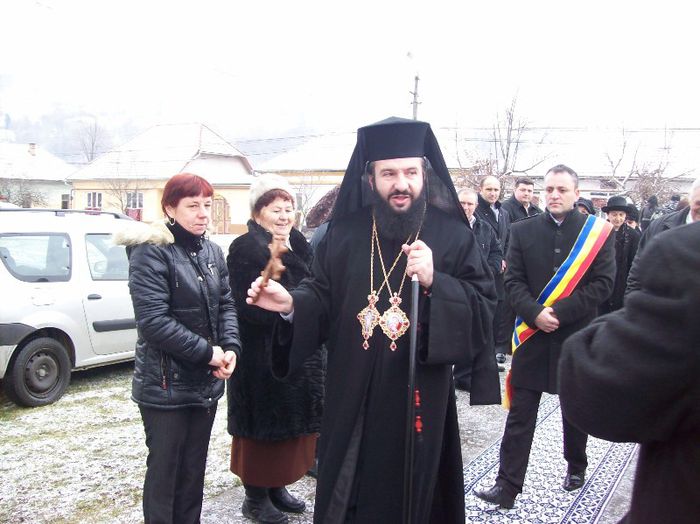 030 - Vizita pastorala in Parohia Voislova a  Preasfintitului Parinte Lucian