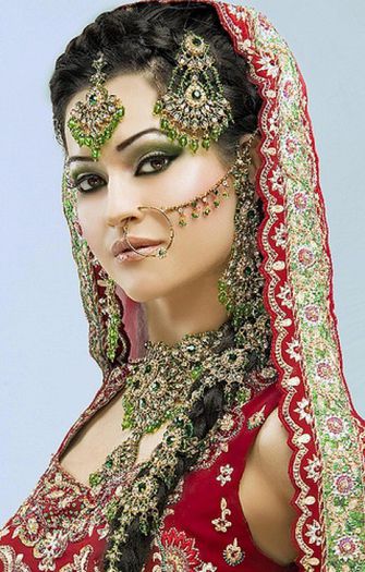 indian-bridal-maang-tikka-jhoomar