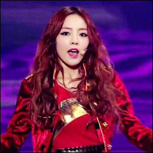 .x Heii Renni`e ! No .. am vazut`o pe Sulli .. [ il saruta pe GD ] .. doolshe :X