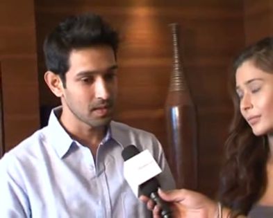 Sara Khan and Vikrant Massey from V the Serial 2013 (78)
