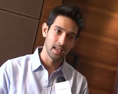 Sara Khan and Vikrant Massey from V the Serial 2013 (80)