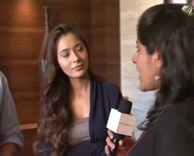 Sara Khan and Vikrant Massey from V the Serial 2013 (104)