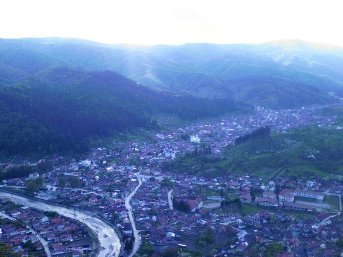 COMUNA MEA NATALA; AICI TIN PASARILE MELE DESI EU LOCUIESC LA BRASOV
