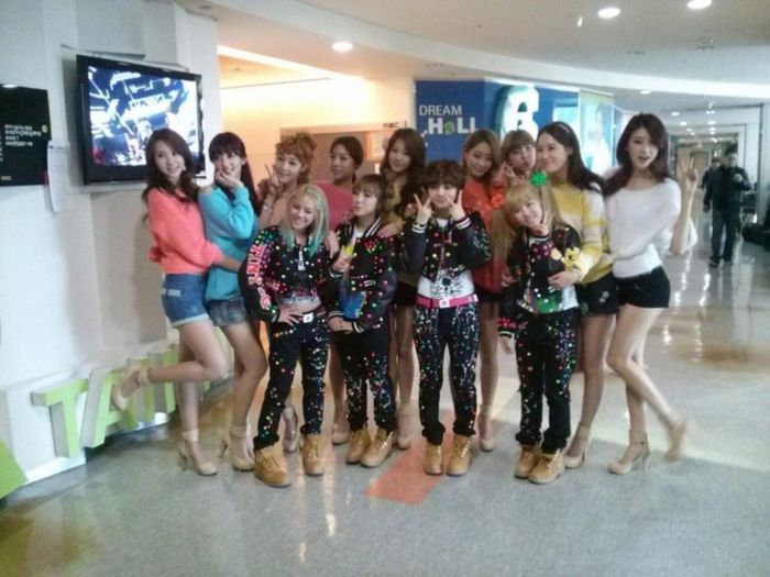 tiny_g_with_nine_muses-12460 - Nine Muses