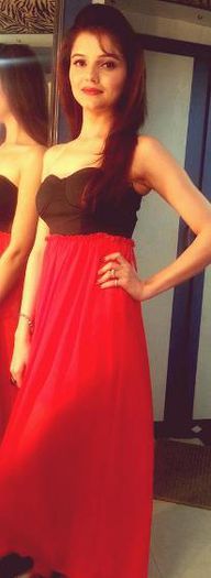 523065_251894151610584_932344103_n