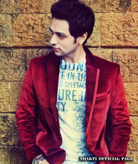 314868_392778454117919_104413021_n