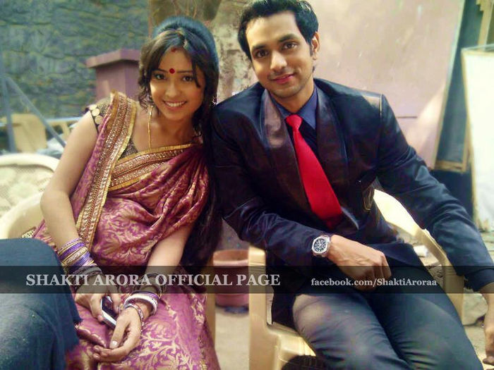 539154_322829821161983_589095018_n