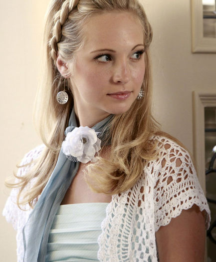 Candice Accola (16)