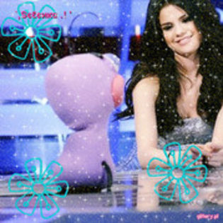 28999510_WSAUBNZQG - Selena Gomez