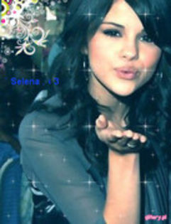 28999076_YFNENIJLJ - Selena Gomez