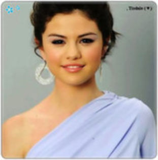 48635497_REEDAPOLB - Selena Gomez
