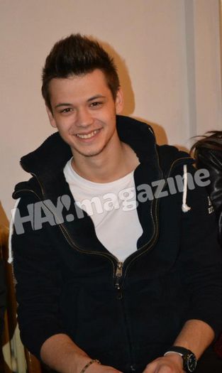 379177_484994591537844_2021812130_n