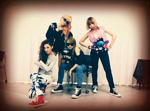 heyyyy - 2ne1 4