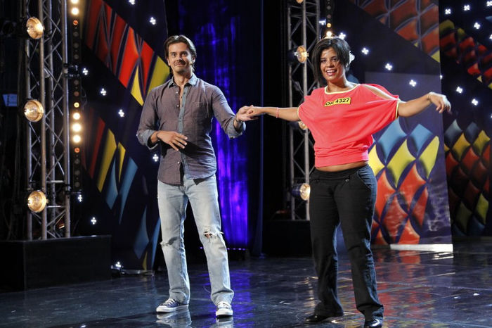 a vrut sal sarute pe petre