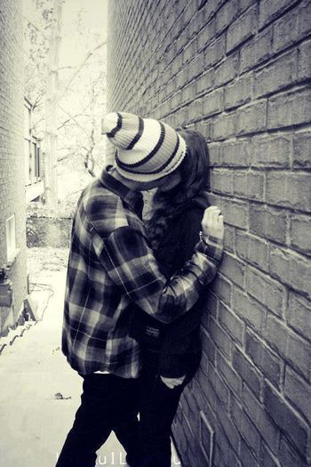 409538_316507808464703_708126912_n; Nu arunca nicio vorba in vant.Traieste intens fiecare cuvant.
