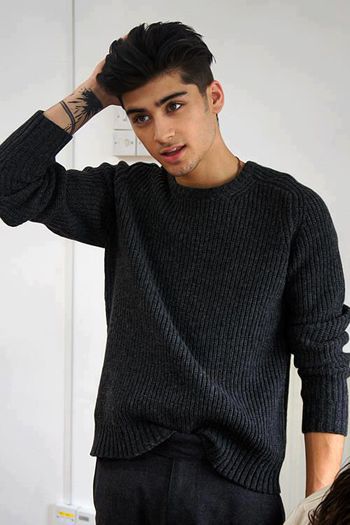 18 - Club Zayn Malik