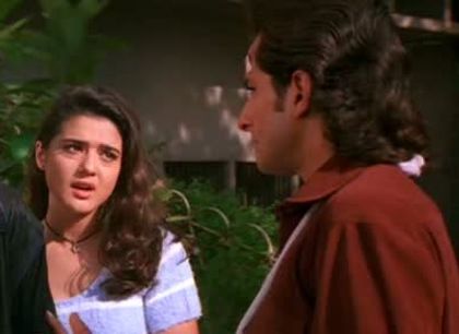 vlcsnap-00037 - 01 - Kya Kehna
