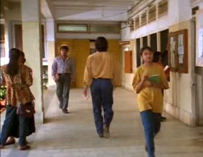vlcsnap-00055 - 01 - Kya Kehna