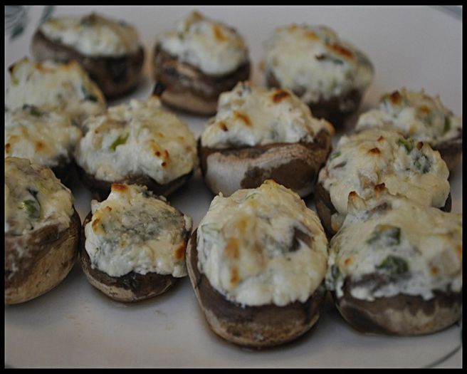 ● Grilled Stuffed Mushrooms with Cheese ●; Ciuperci proaspete la gratar, umplute cu cascaval
